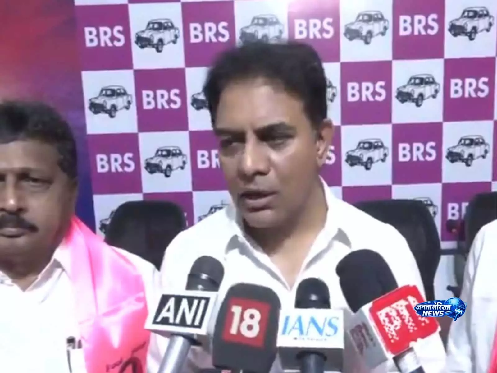 रेवंत रेड्डी ने POCSO आरोपी को बचाया: KTR ने तेलंगाना सीएम पर साधा निशाना, बंदी संजय के इस्तीफे की मांग की रेवंत रेड्डी ने POCSO आरोपी को बचाया: KTR ने तेलंगाना सीएम पर साधा निशाना, बंदी संजय के इस्तीफे की मांग की