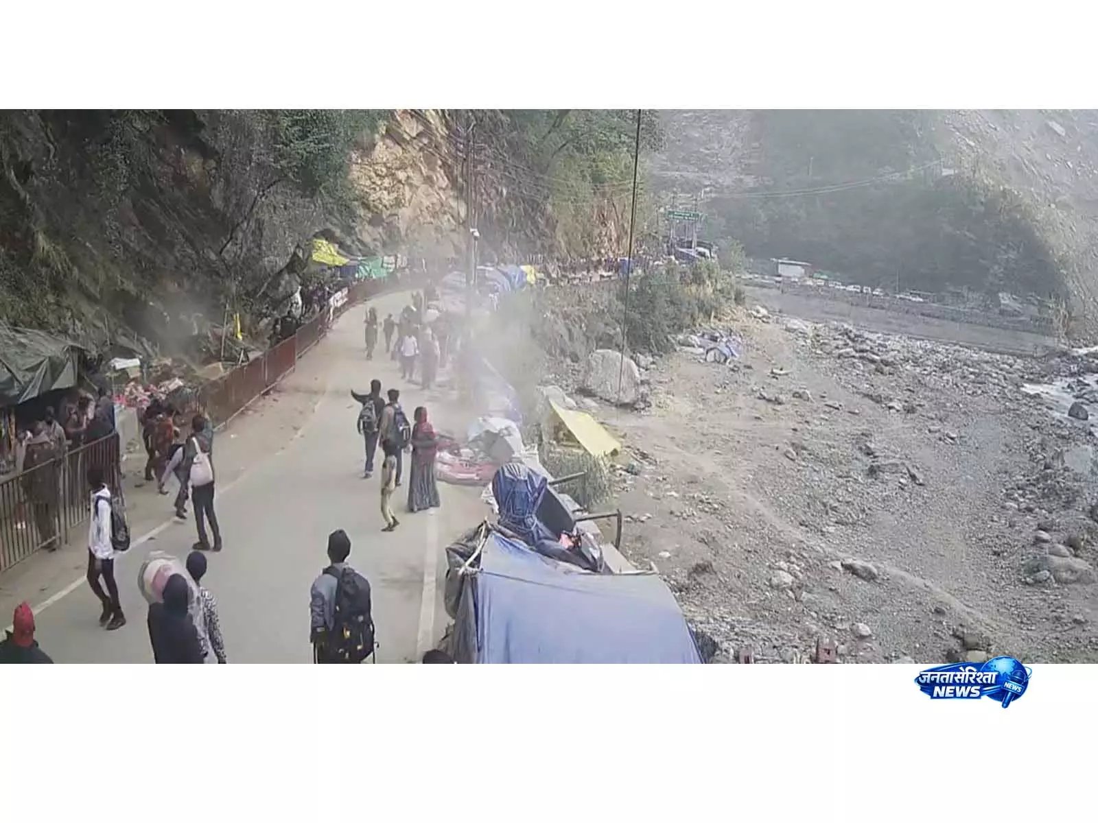 Uttarakhand: सोनप्रयाग में भूस्खलन से एक की मौत, दूसरा घायल Uttarakhand: सोनप्रयाग में भूस्खलन से एक की मौत, दूसरा घायल