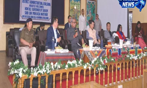 Sikkim : राज्यपाल ने ग्यालशिंग में विभागाध्यक्षों और पंचायतों के साथ की संवाद बैठक
