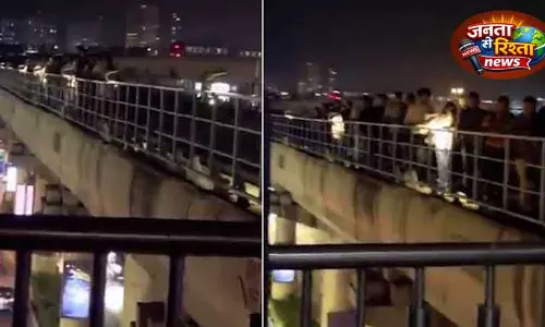 ट्रांसफॉर्मर में आग लगने से Gurugram में अंधेरा, रैपिड मेट्रो सेवाएं प्रभावित ट्रांसफॉर्मर में आग लगने से Gurugram में अंधेरा, रैपिड मेट्रो सेवाएं प्रभावित