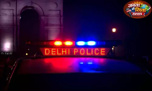 Delhi Police ने इंदौर में अवैध फॉरेक्स ट्रेडिंग कॉल सेंटर का पता लगाया Delhi Police ने इंदौर में अवैध फॉरेक्स ट्रेडिंग कॉल सेंटर का पता लगाया