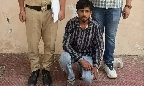 Panipat: हथियार तस्करी पर पुलिस की कार्रवाई, एक आरोपी पकड़ा गया Panipat: हथियार तस्करी पर पुलिस की कार्रवाई, एक आरोपी पकड़ा गया