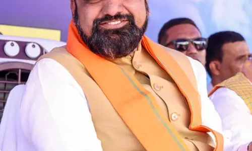 मुख्यमंत्री सम्राट चौधरी का नीट परीक्षार्थियों को मुफ्त बस यात्रा का बड़ा तोहफा मुख्यमंत्री सम्राट चौधरी का नीट परीक्षार्थियों को मुफ्त बस यात्रा का बड़ा तोहफा