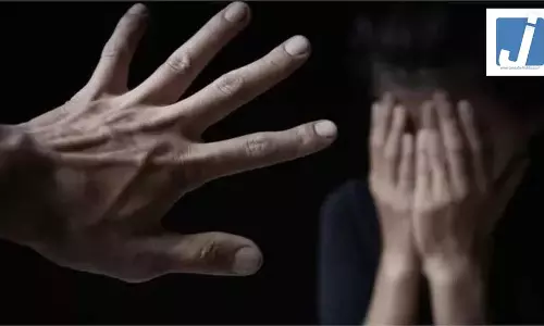 नाबालिग लड़की के यौन शोषण के आरोप में बॉक्सिंग कोच गिरफ्तार नाबालिग लड़की के यौन शोषण के आरोप में बॉक्सिंग कोच गिरफ्तार