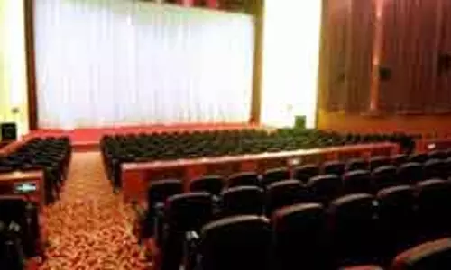 Chennai थिएटर मालिकों की टिकट कीमतों पर ₹250 लिमिट की मांग Chennai थिएटर मालिकों की टिकट कीमतों पर ₹250 लिमिट की मांग