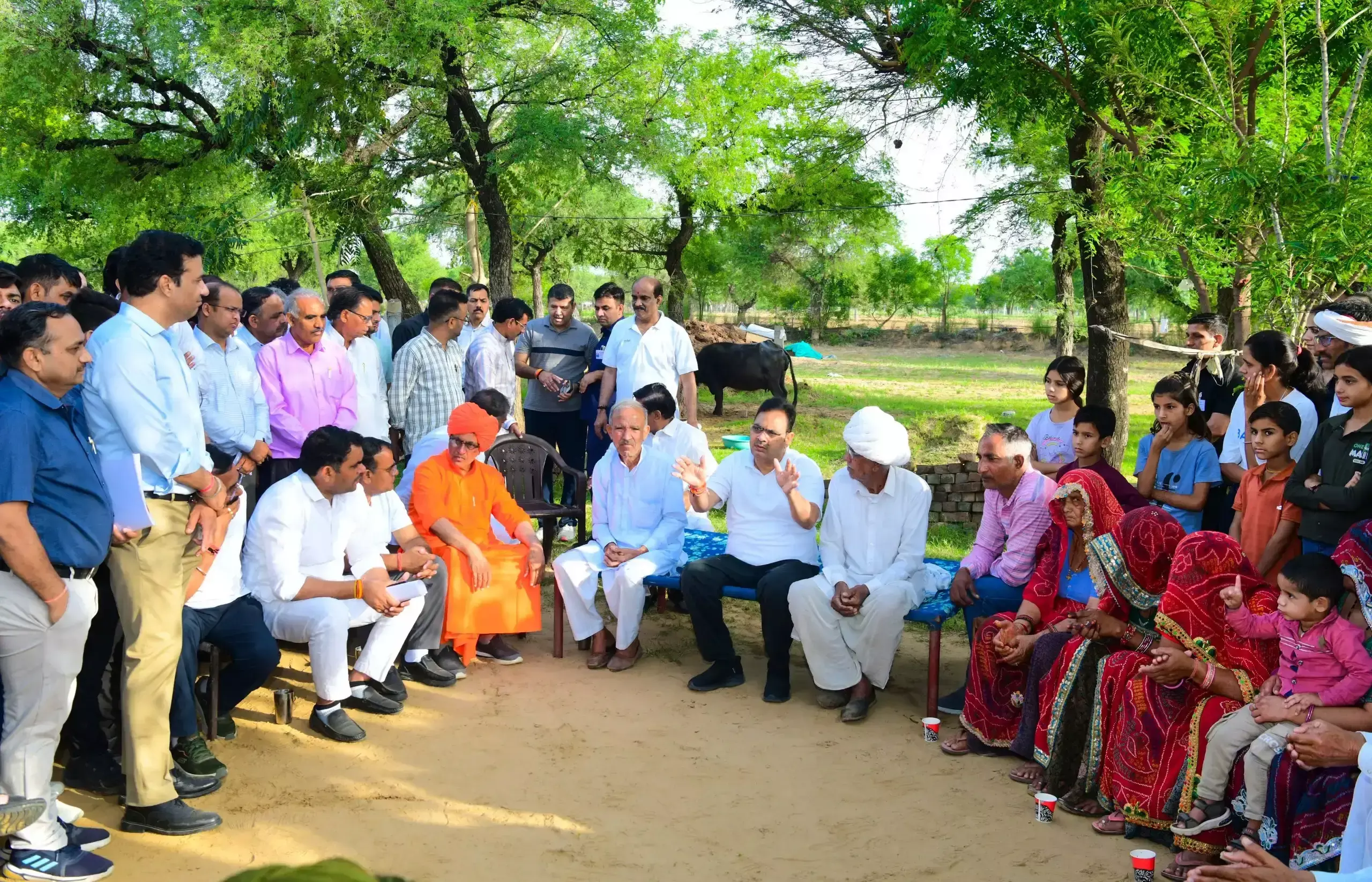Jaipur: ग्राम विकास चौपालों में मुख्यमंत्री का संवाद, समाधान पर जोर Jaipur: ग्राम विकास चौपालों में मुख्यमंत्री का संवाद, समाधान पर जोर