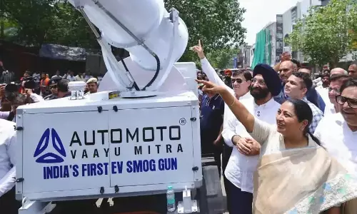 New Delhi: रेखा गुप्ता ने प्रदूषण कम करने के उपायों की समीक्षा की New Delhi: रेखा गुप्ता ने प्रदूषण कम करने के उपायों की समीक्षा की