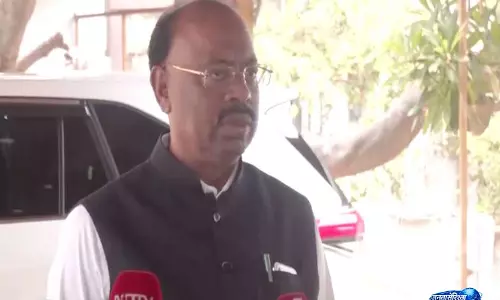 महाराष्ट्र के मंत्री बावनकुले ने बकरीद से पहले गो-हत्या के खिलाफ सख्त MCOCA कार्रवाई की दी चेतावनी महाराष्ट्र के मंत्री बावनकुले ने बकरीद से पहले गो-हत्या के खिलाफ सख्त MCOCA कार्रवाई की दी चेतावनी
