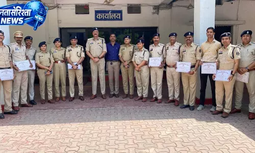 रायपुर पुलिस कमिश्नरेट में 70 पुलिसकर्मी सम्मानित