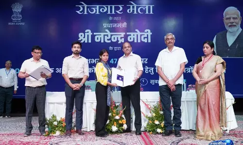 Jammu में रोजगार मेले का आयोजन, 229 युवाओं को मिले नियुक्ति पत्र Jammu में रोजगार मेले का आयोजन, 229 युवाओं को मिले नियुक्ति पत्र