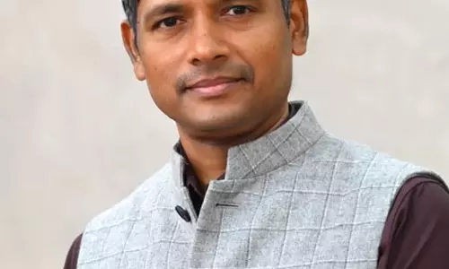 केरल के मुख्य निर्वाचन अधिकारी रतन यू. केलकर बने मुख्यमंत्री के सचिव केरल के मुख्य निर्वाचन अधिकारी रतन यू. केलकर बने मुख्यमंत्री के सचिव