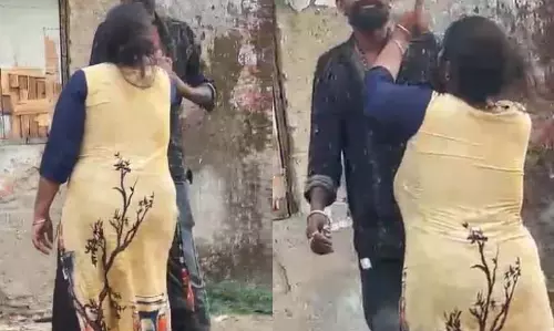 लिव-इन पार्टनर के बीच विवाद, युवती ने शादीशुदा बॉयफ्रेंड पर किया हमला लिव-इन पार्टनर के बीच विवाद, युवती ने शादीशुदा बॉयफ्रेंड पर किया हमला