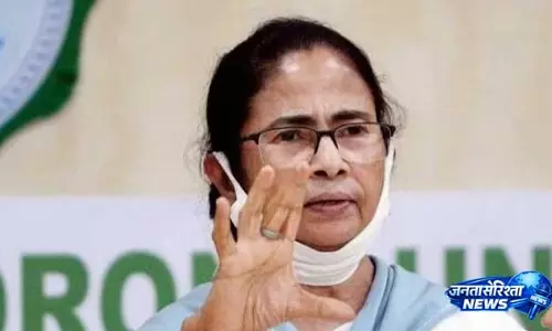 भ्रष्टाचार, तानाशाही और महिला मुख्यमंत्री भ्रष्टाचार, तानाशाही और महिला मुख्यमंत्री