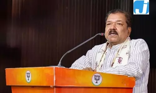बिहार के मंत्री ने ऑनलाइन कॉकरोच जनता पार्टी के चलन पर साधा निशाना बिहार के मंत्री ने ऑनलाइन कॉकरोच जनता पार्टी के चलन पर साधा निशाना