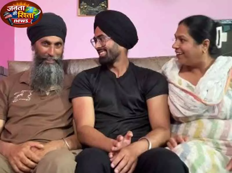 Ludhiana का युवक गूगल जॉब पाने में सफल, माँ की प्रतिक्रिया वायरल Ludhiana का युवक गूगल जॉब पाने में सफल, माँ की प्रतिक्रिया वायरल