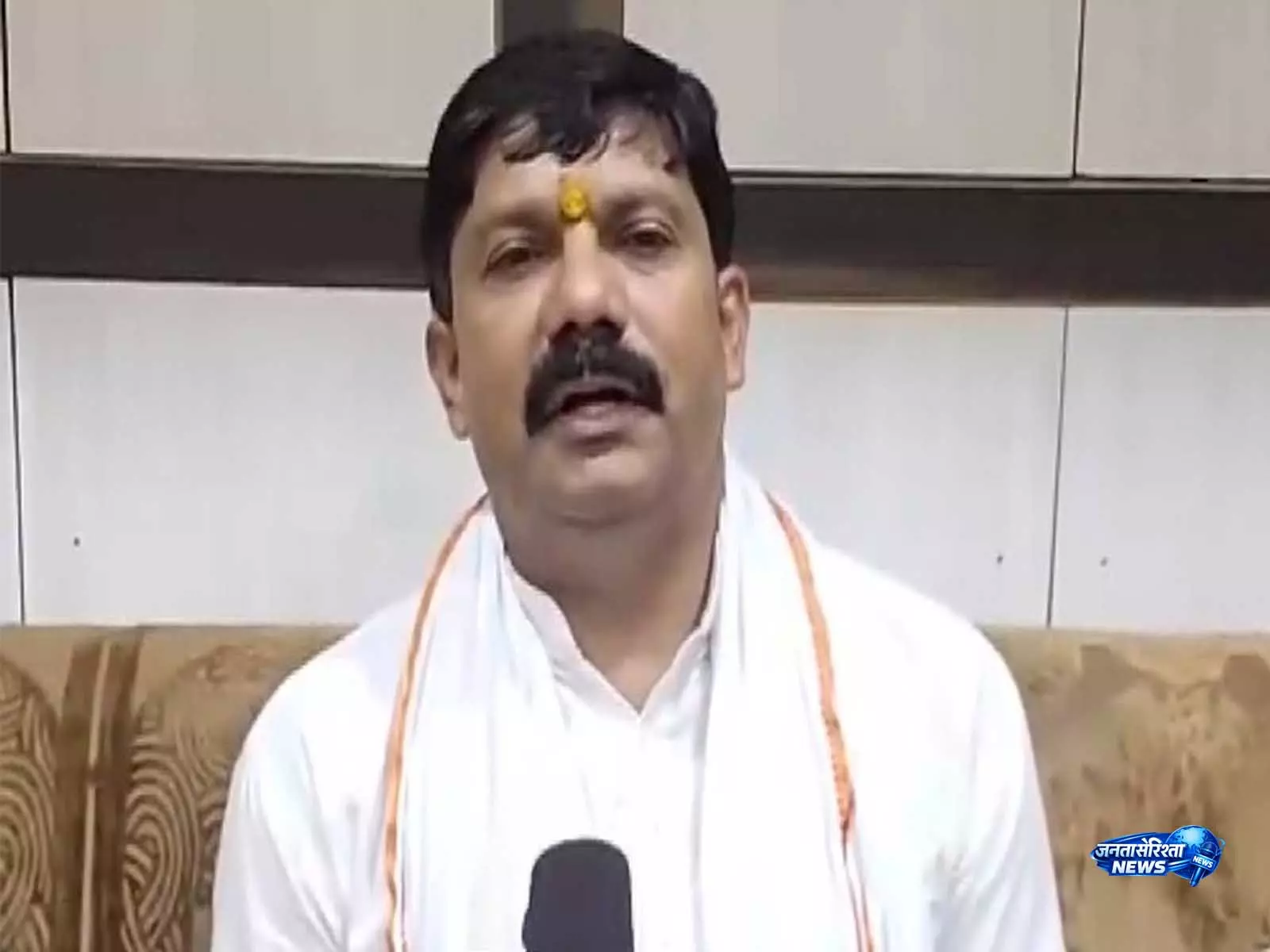 PM मोदी पर टिप्पणी और सड़क जाम करने के मामले में UP कांग्रेस प्रमुख अजय राय के खिलाफ FIR दर्ज PM मोदी पर टिप्पणी और सड़क जाम करने के मामले में UP कांग्रेस प्रमुख अजय राय के खिलाफ FIR दर्ज