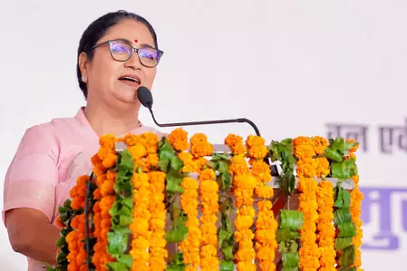 दिल्ली के सभी रजिस्ट्रार ऑफिसों को हाईटेक बनाएगी रेखा सरकार दिल्ली के सभी रजिस्ट्रार ऑफिसों को हाईटेक बनाएगी रेखा सरकार