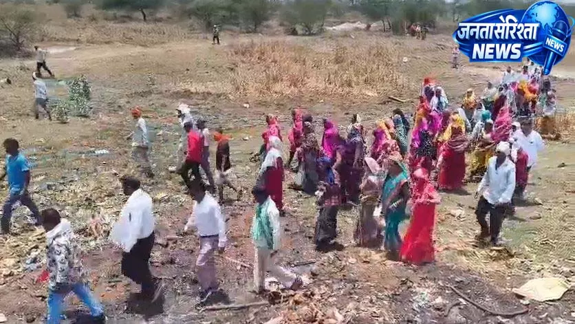 कन्हेरा गांव में बिजली सब स्टेशन का विरोध, पुलिस–ग्रामीणों में झड़प और हिरासत कन्हेरा गांव में बिजली सब स्टेशन का विरोध, पुलिस–ग्रामीणों में झड़प और हिरासत