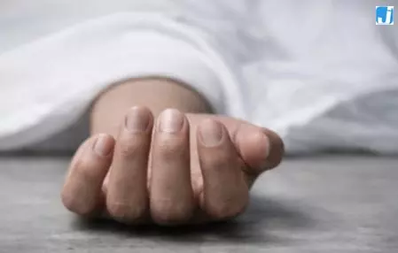 सीओ की गाड़ी और बाइक की भिड़ंत: दो युवकों की मौत से गांव में मातम सीओ की गाड़ी और बाइक की भिड़ंत: दो युवकों की मौत से गांव में मातम