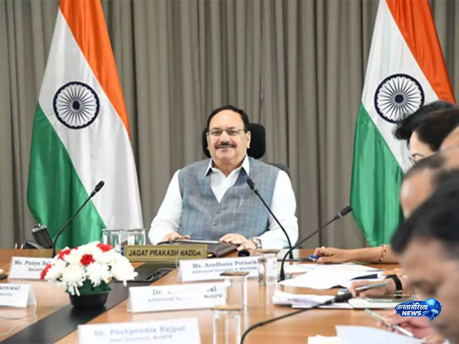 JP Nadda ने पश्चिम बंगाल में सीएम सुवेंदु अधिकारी के साथ स्वास्थ्य सेवा प्रणालियों की समीक्षा की JP Nadda ने पश्चिम बंगाल में सीएम सुवेंदु अधिकारी के साथ स्वास्थ्य सेवा प्रणालियों की समीक्षा की