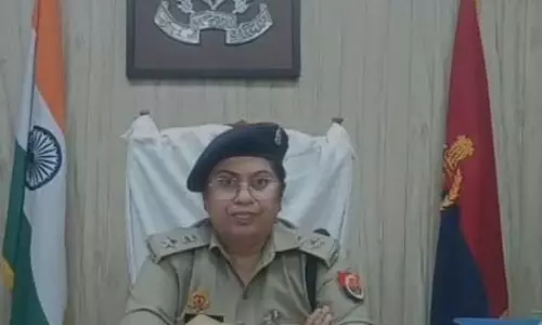नोएडा पुलिस ने महिलाओं पर कैंची से हमला करने वाले शातिर आरोपी को गिरफ्तार किया नोएडा पुलिस ने महिलाओं पर कैंची से हमला करने वाले शातिर आरोपी को गिरफ्तार किया