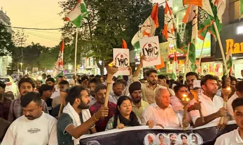 Yamunanagar में NEET लीक पर मशाल जुलूस निकाला Yamunanagar में NEET लीक पर मशाल जुलूस निकाला
