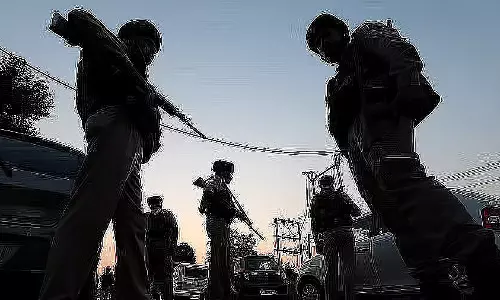 Jammu : राजौरी में सुरक्षा बलों का सर्च ऑपरेशन तेज Jammu : राजौरी में सुरक्षा बलों का सर्च ऑपरेशन तेज