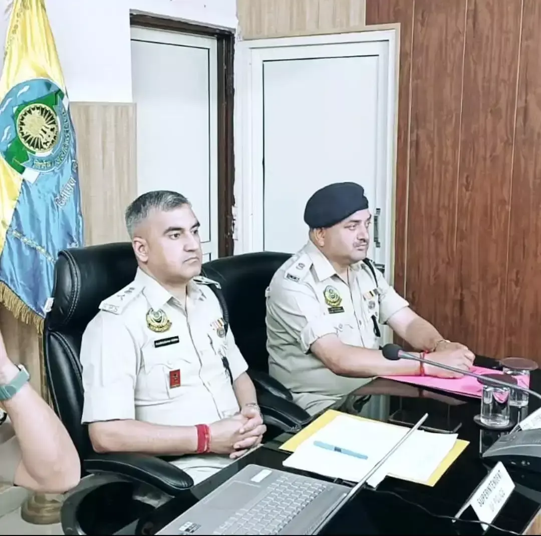 Dharamshala: पंचायत चुनावों के मद्देनजर नूरपुर पुलिस ने सुरक्षा चाक-चौबंद की Dharamshala: पंचायत चुनावों के मद्देनजर नूरपुर पुलिस ने सुरक्षा चाक-चौबंद की