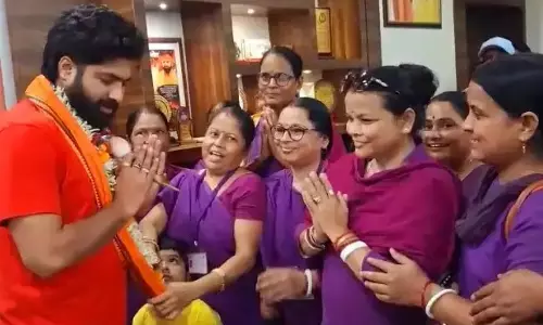 West Burdwan: बाराबनी विधायक अरिजीत राय ने आशा कार्यकर्ताओं से किया संवाद West Burdwan: बाराबनी विधायक अरिजीत राय ने आशा कार्यकर्ताओं से किया संवाद