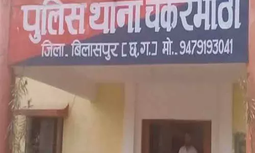 पराई महिला से संबंध, पत्नी ने हंसिए से काटा पति का प्राइवेट पार्ट