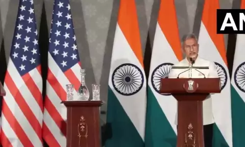 जब भारत आए अमेरिकी विदेश मंत्री ने कहा- यहां भी बेवकूफ लोग, यूनाइटेड स्टेट्स में भी जो...पत्रकारों के चुभते सवाल पर और क्या बोले? जब भारत आए अमेरिकी विदेश मंत्री ने कहा- यहां भी बेवकूफ लोग, यूनाइटेड स्टेट्स में भी जो...पत्रकारों के चुभते सवाल पर और क्या बोले?