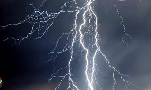 Bhubaneswar लगातार लू चलने के बीच तीन जिलों में आंधी-तूफान का अलर्ट जारी