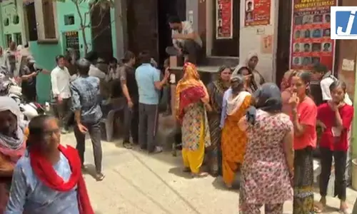 10 महीने की बच्ची का घर से अपहरण, पूरे इलाके में दहशत 10 महीने की बच्ची का घर से अपहरण, पूरे इलाके में दहशत