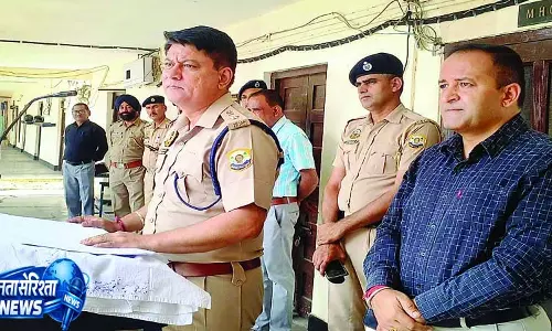 बॉर्डर इलाकों में 12 नए नाके लगाए