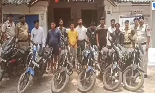 ‘ऑपरेशन बाज’ के तहत जुआ अड्डे पर बड़ा छापा, 9 गिरफ्तार