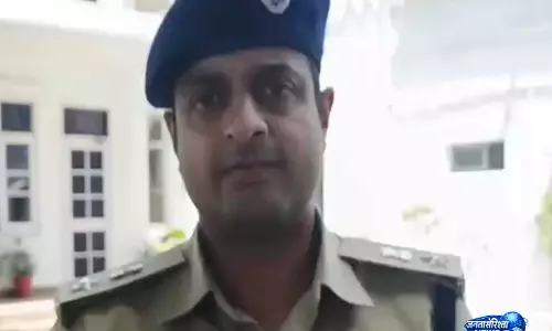 Kapurthala जेल के अंदर कैदियों के बीच झड़प और दंगा भड़कने से 3 घायल; हथियार और मोबाइल फोन बरामद Kapurthala जेल के अंदर कैदियों के बीच झड़प और दंगा भड़कने से 3 घायल; हथियार और मोबाइल फोन बरामद