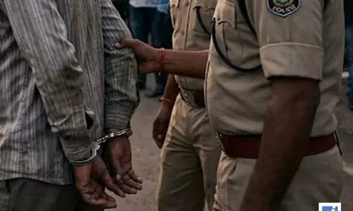 एनडीपीएस एक्ट के तहत बड़ी कार्रवाई, 3.905 किलो गांजा के साथ आरोपी गिरफ्तार एनडीपीएस एक्ट के तहत बड़ी कार्रवाई, 3.905 किलो गांजा के साथ आरोपी गिरफ्तार