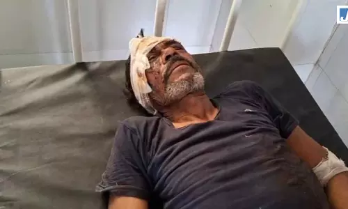 जमीन विवाद ने लिया खूनी रूप, तीर-कमान और तलवारों से हमला, 1 की मौत जमीन विवाद ने लिया खूनी रूप, तीर-कमान और तलवारों से हमला, 1 की मौत