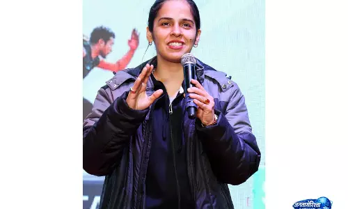 साइना नेहवाल ने अपने और PV Sindhu के दमदार आक्रामक खेल और कभी हार न मानने वाले रवैये के बारे में बात की साइना नेहवाल ने अपने और PV Sindhu के दमदार आक्रामक खेल और कभी हार न मानने वाले रवैये के बारे में बात की