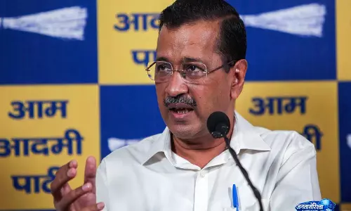 रूस, ईरान से सस्ता तेल-गैस खरीदें: ईंधन की कीमतों में बढ़ोतरी पर Kejriwal ने जताई चिंता रूस, ईरान से सस्ता तेल-गैस खरीदें: ईंधन की कीमतों में बढ़ोतरी पर Kejriwal ने जताई चिंता