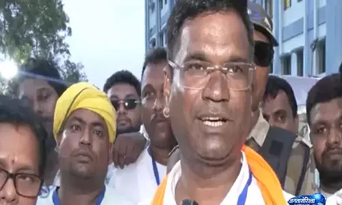 फल्टा के लोगों की जीत: BJP उम्मीदवार देबांग्शु पांडा ने दोबारा मतदान में मिली बड़ी जीत का स्वागत किया फल्टा के लोगों की जीत: BJP उम्मीदवार देबांग्शु पांडा ने दोबारा मतदान में मिली बड़ी जीत का स्वागत किया