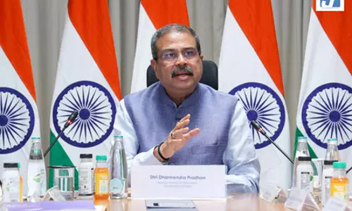 सीबीएसई बोर्ड परीक्षा री-इवैल्यूएशन फीस के लिए मैदान में उतरे 4 बड़े बैंक सीबीएसई बोर्ड परीक्षा री-इवैल्यूएशन फीस के लिए मैदान में उतरे 4 बड़े बैंक