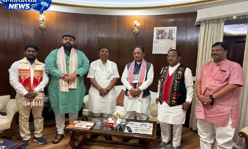 छत्तीसगढ़ भवन में CM साय की आदिवासी लोक कलाकारों व मंत्रियों से मुलाकात