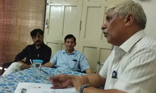 Mandi: तस्वीरें इतिहास और परंपराओं को जीवंत बनाए रखती हैं: बीरबल शर्मा Mandi: तस्वीरें इतिहास और परंपराओं को जीवंत बनाए रखती हैं: बीरबल शर्मा