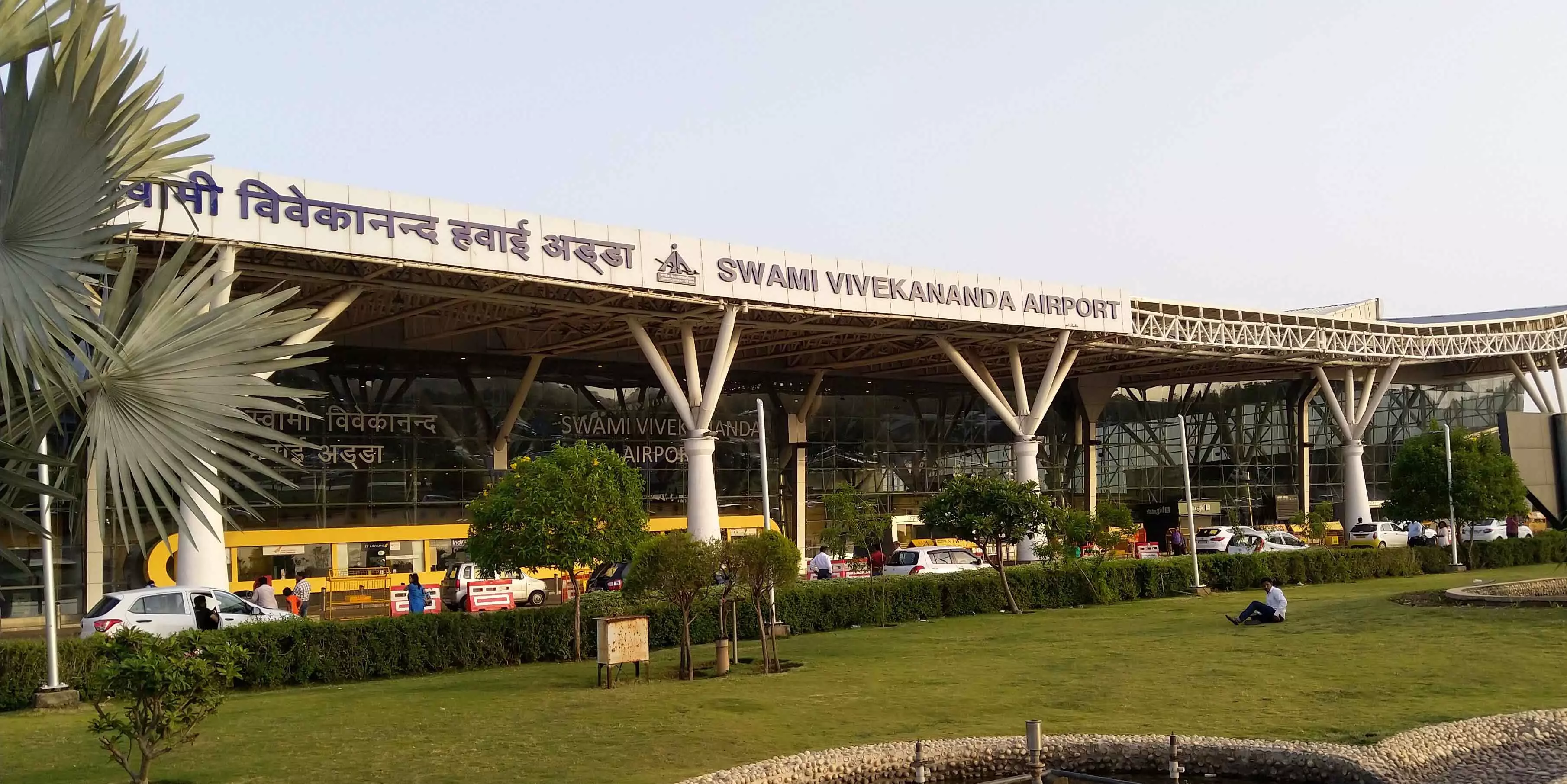 हवाई यात्रियों के लिए नई गाइडलाइन, एयरपोर्ट पर रील्स-वीडियो बनाने पर पाबंदी हवाई यात्रियों के लिए नई गाइडलाइन, एयरपोर्ट पर रील्स-वीडियो बनाने पर पाबंदी