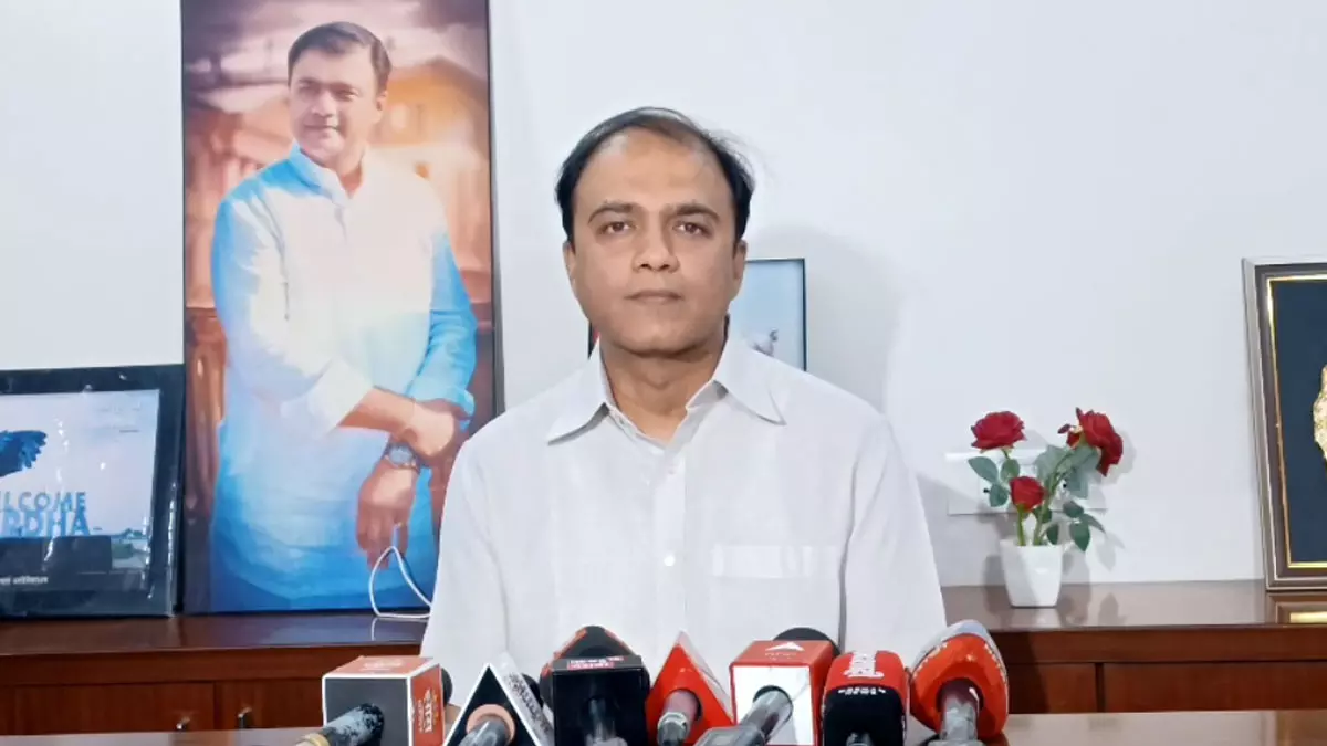 Mumbai: राज्य मंत्री भोयर ने विदर्भ में स्कूल खुलने की तारीख घोषित की Mumbai: राज्य मंत्री भोयर ने विदर्भ में स्कूल खुलने की तारीख घोषित की