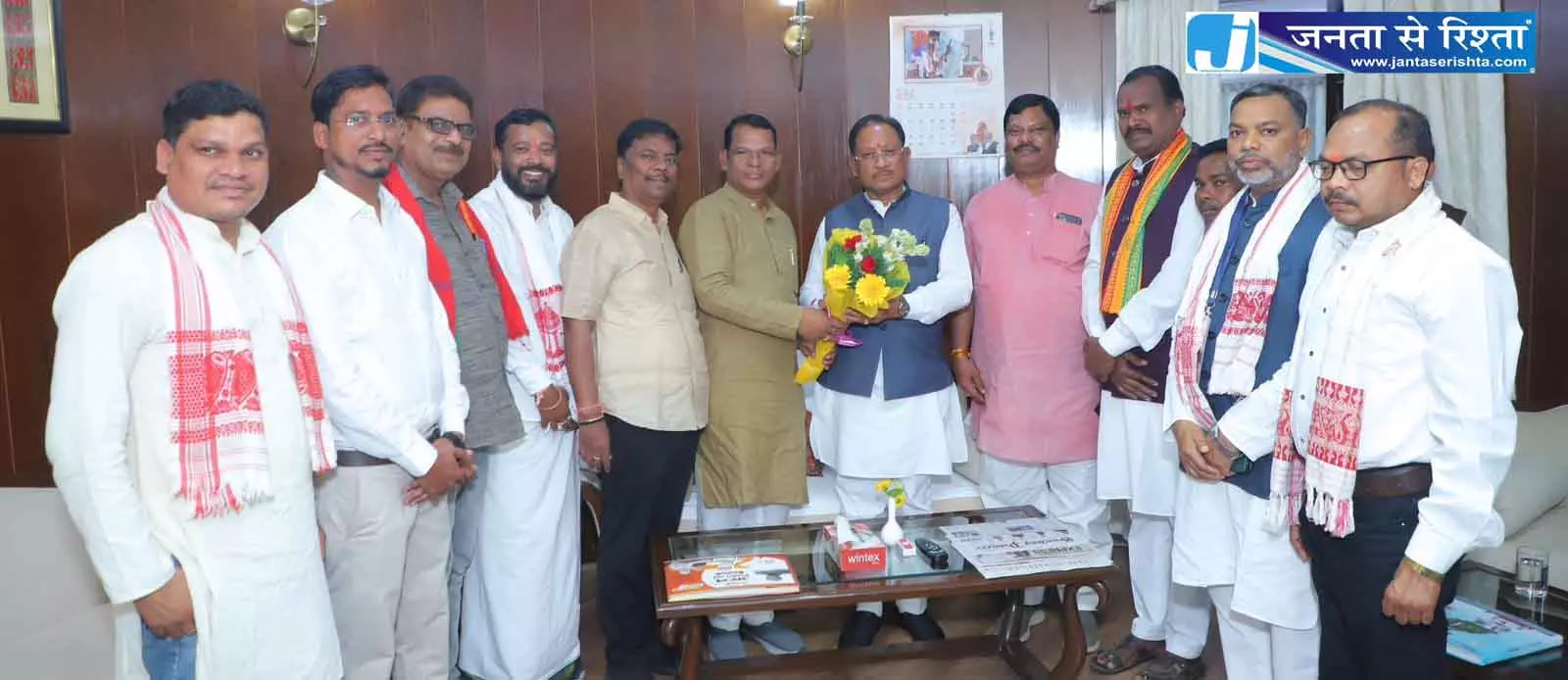CM विष्णुदेव साय से सर्व आदिवासी समाज के प्रतिनिधिमंडल की सौजन्य मुलाकात CM विष्णुदेव साय से सर्व आदिवासी समाज के प्रतिनिधिमंडल की सौजन्य मुलाकात