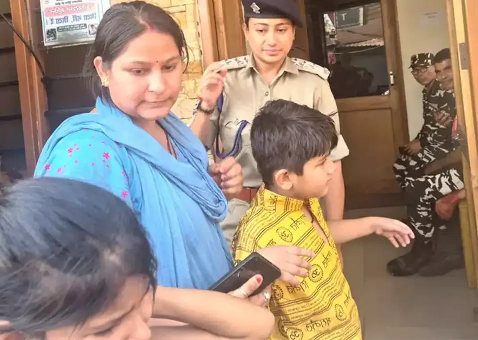Haridwar: हरकी पैड़ी पर खोए बच्चों को पुलिस ने सकुशल परिजनों तक पहुंचाया Haridwar: हरकी पैड़ी पर खोए बच्चों को पुलिस ने सकुशल परिजनों तक पहुंचाया
