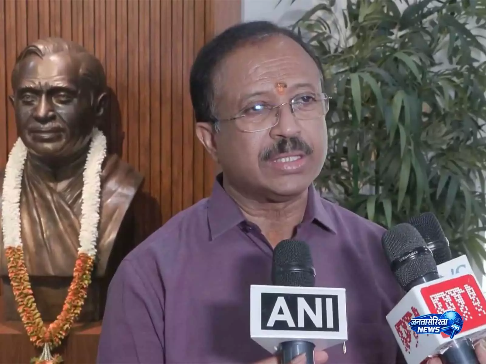 केरल में नियुक्ति विवाद पर BJP का कांग्रेस पर निशाना केरल में नियुक्ति विवाद पर BJP का कांग्रेस पर निशाना