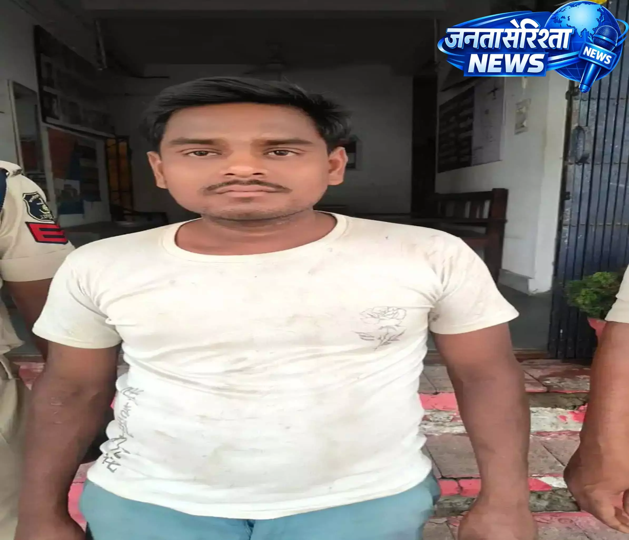 धारदार चाकू लेकर लोगों को डराने वाला आरोपी गिरफ्तार धारदार चाकू लेकर लोगों को डराने वाला आरोपी गिरफ्तार